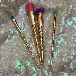 Tarte rare Unicorn Makeup Brush Set - Gold with Pink, Purple, and Teal Tips